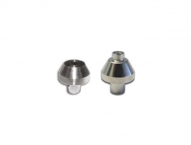 Diamond nozzles